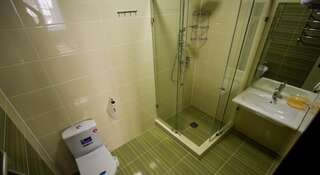 Гостиница Guest house Kolibri Геленджик Четырехместный номер -4