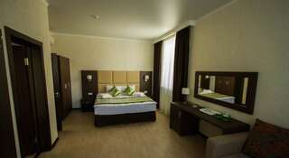 Гостиница Guest house Kolibri Геленджик Четырехместный номер -1
